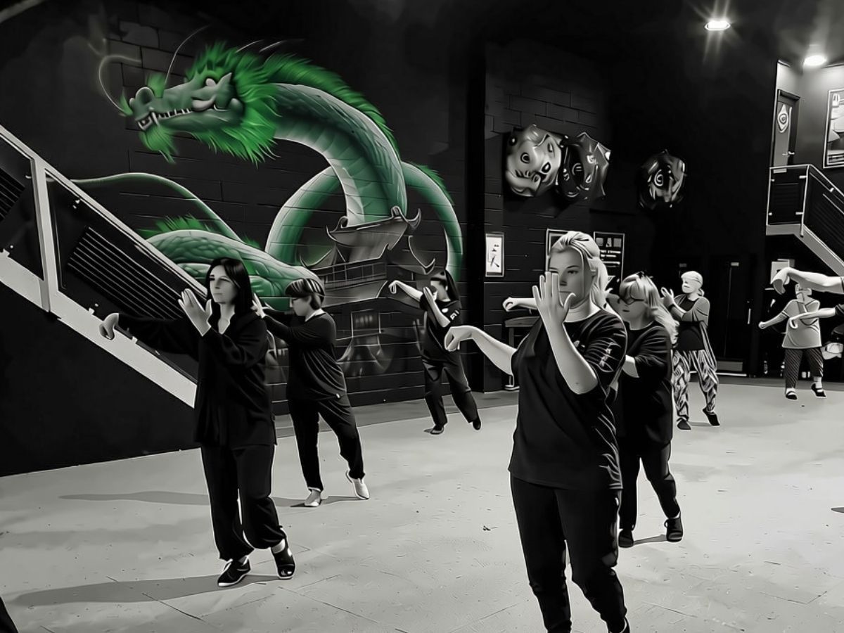 Students practicing Tai Chi training in Penrith