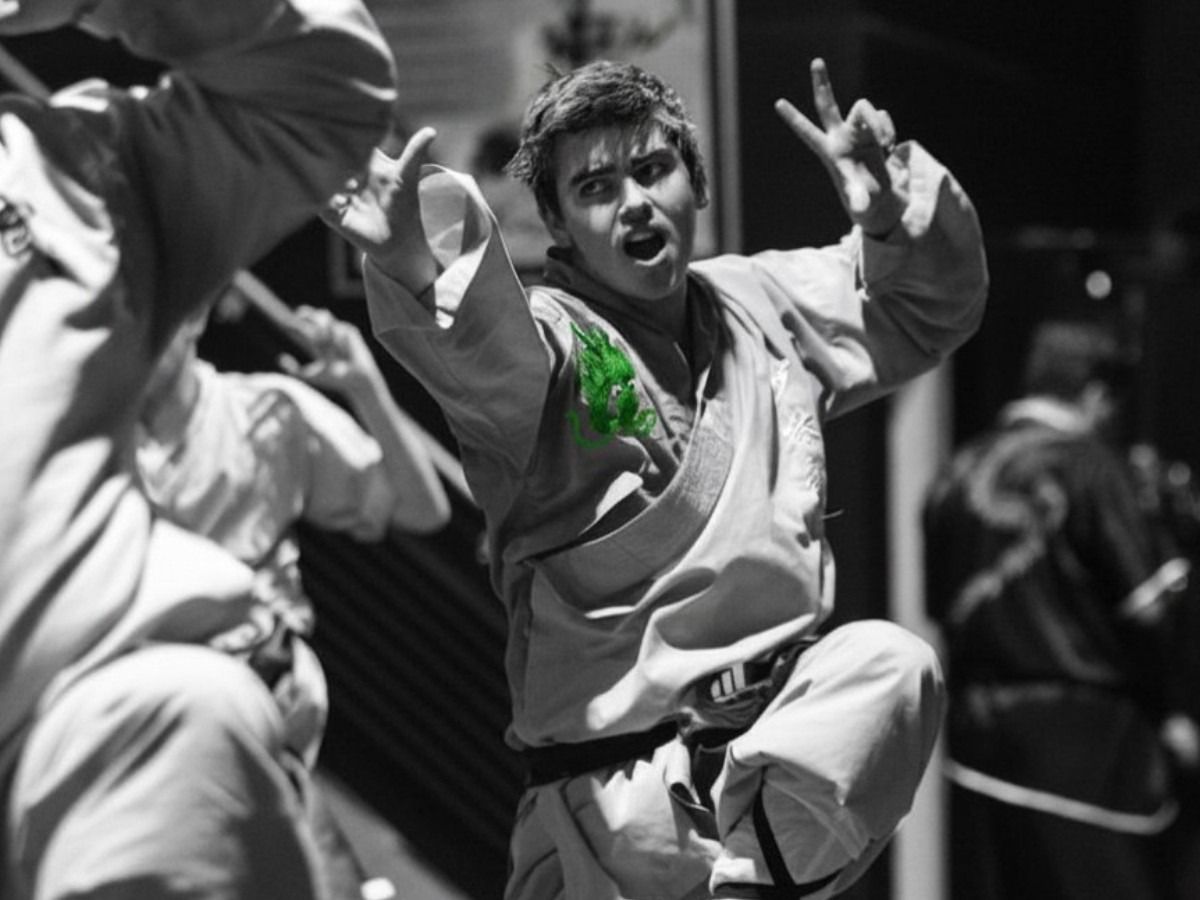 Adult Kung Fu class for beginners at Emerald Dragon Martial Arts Penrith